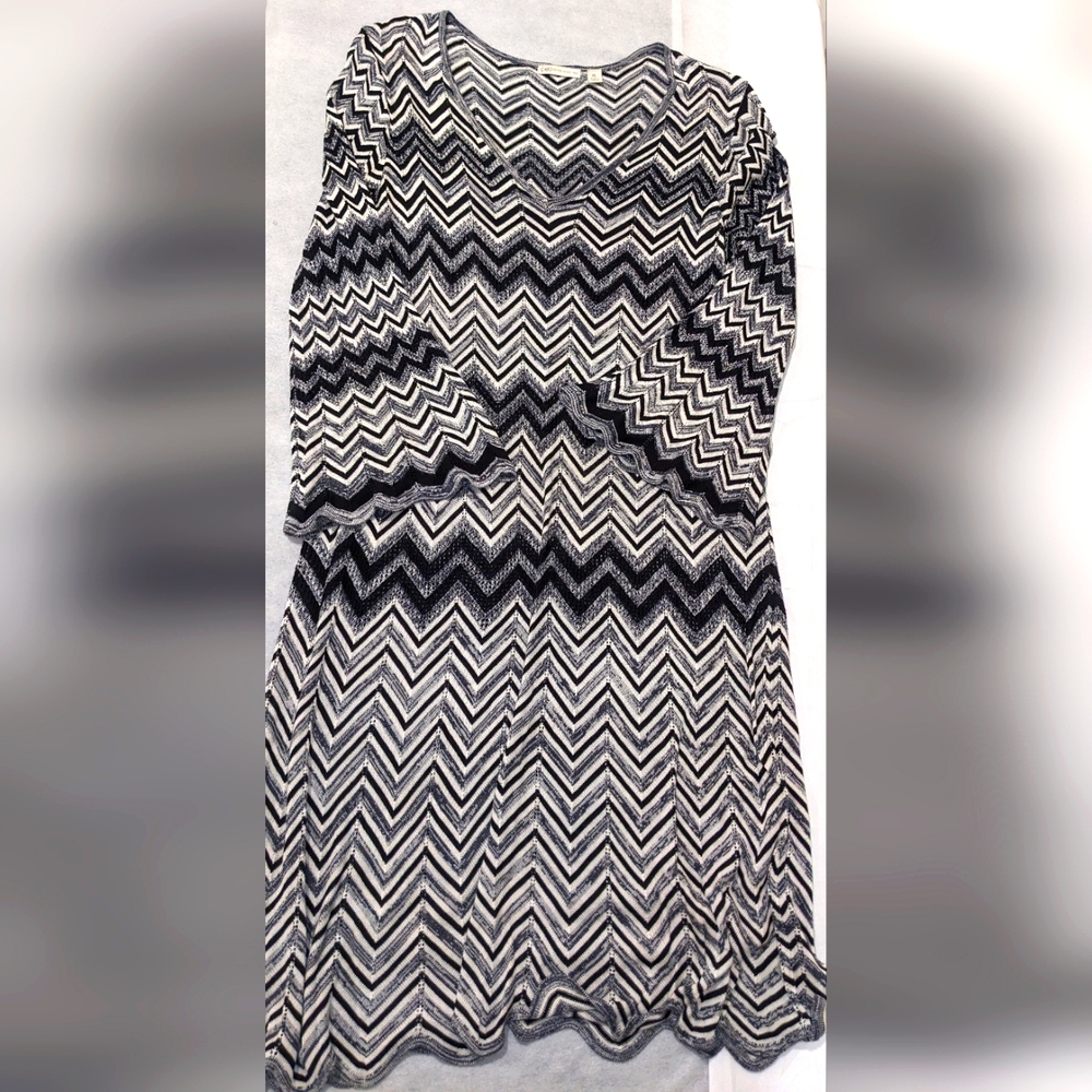 Cato Zigzag Crochet Chevron Patterned Black and White Dress